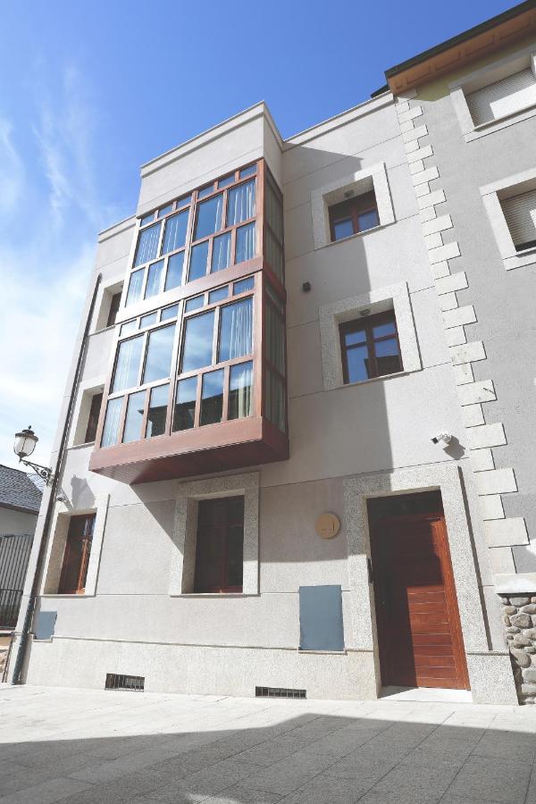 Azotea Suites ポンフェラダ エクステリア 写真